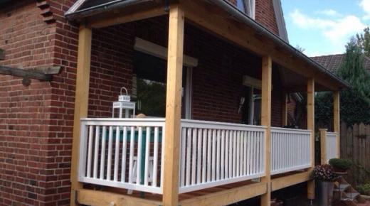 holzveranda-mit-gelaender-norderstedt 