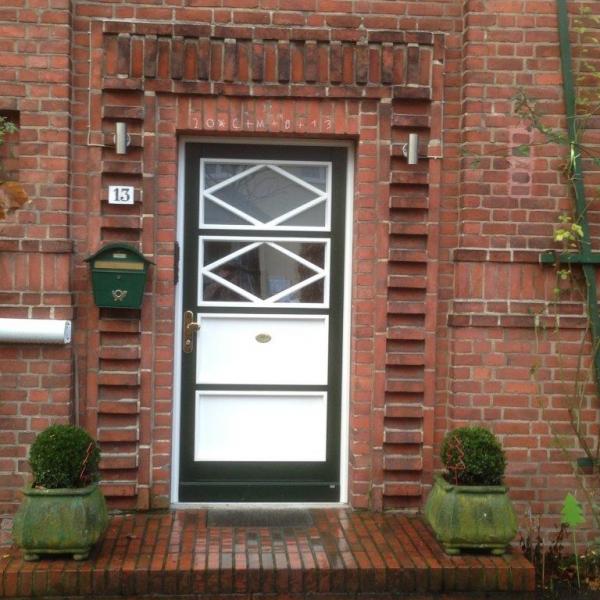 nachbau-historischer-holzhaustür-in-hamburg-fuhlsbuettel 