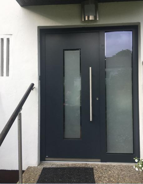 aluminium-haustuer-von-pax-in-anthrazit-in-hamburg-langenhorn 